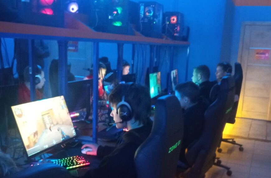 Студенты Саранского техникума сферы услуг и промышленных технологий приняли участие в Межрегиональном турнире по киберспорту «Игрок»